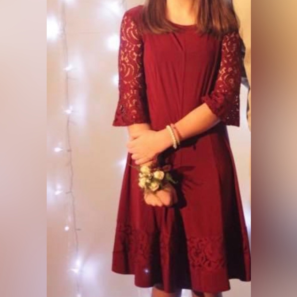 Jessica Howard Maroon Dress